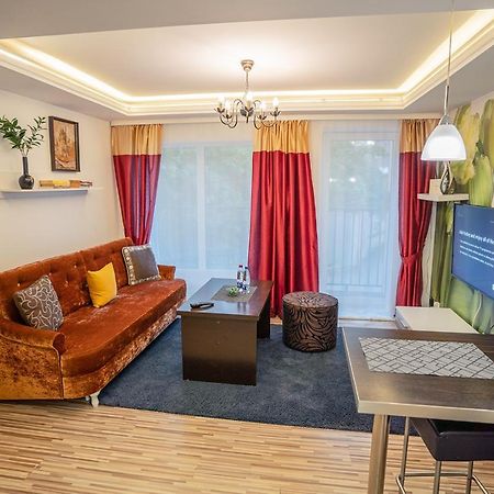 Alpetri Apartments Каунас Екстериор снимка